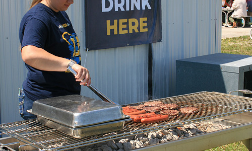 Lakeland students operating Road America concession stand